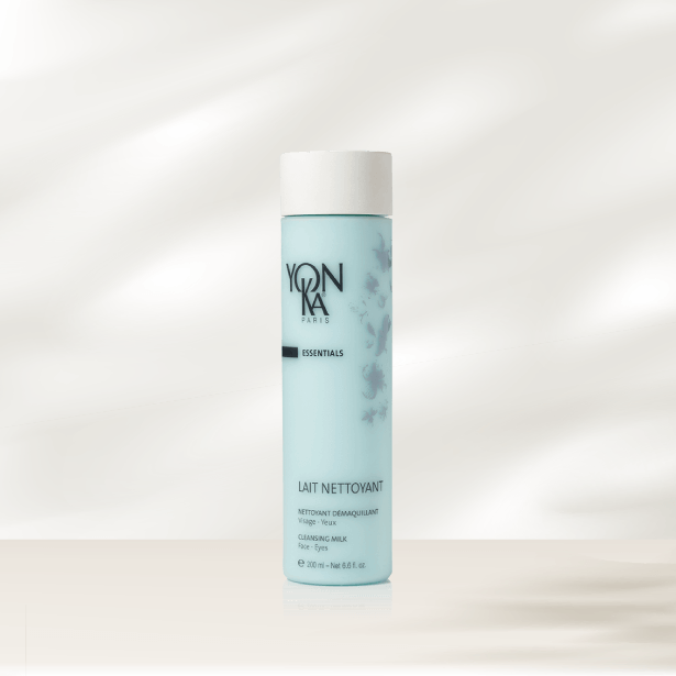 含褐藻與植物因子,溫和清潔肌膚。 法國雍卡卸粧乳-溫和卸粧乳